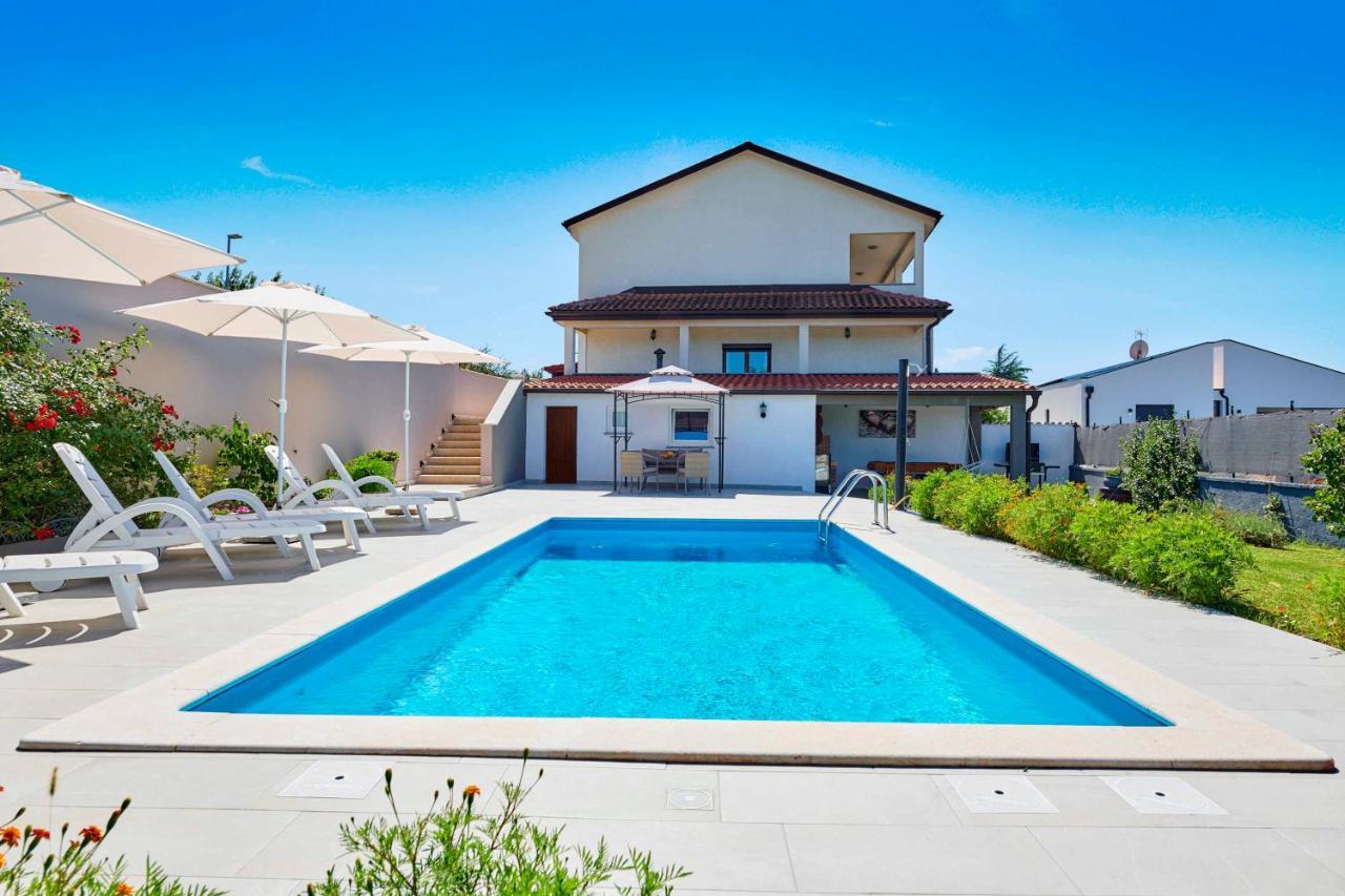 Burići Holiday House Emma מראה חיצוני תמונה