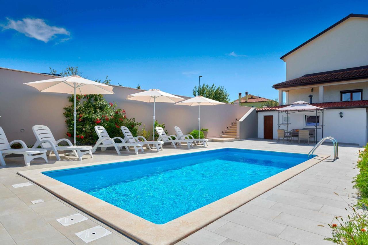 Burići Holiday House Emma מראה חיצוני תמונה