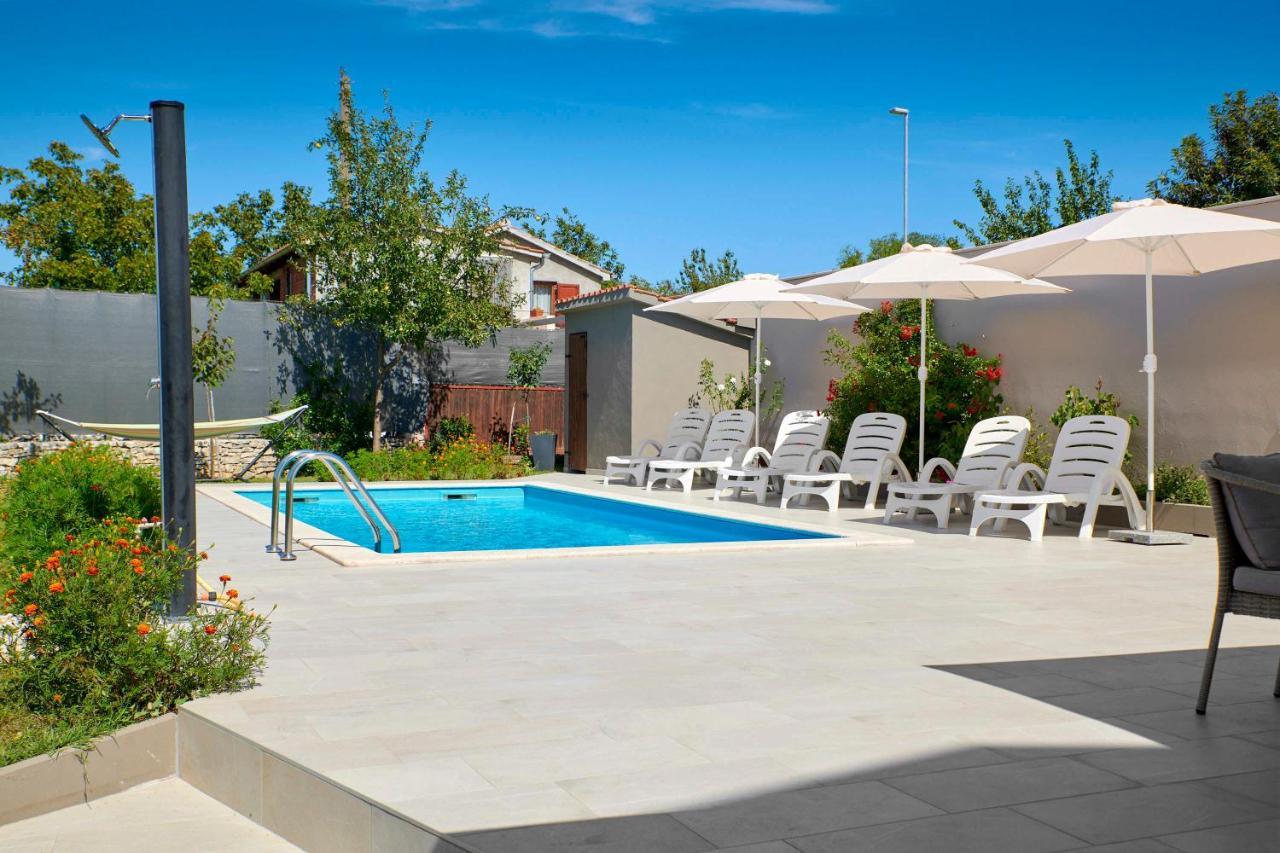 Burići Holiday House Emma מראה חיצוני תמונה