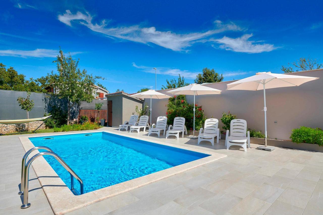 Burići Holiday House Emma מראה חיצוני תמונה