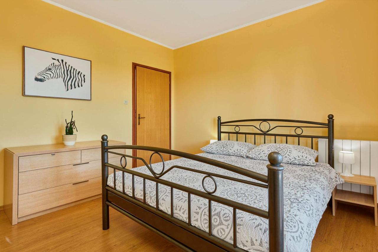 Burići Holiday House Emma מראה חיצוני תמונה
