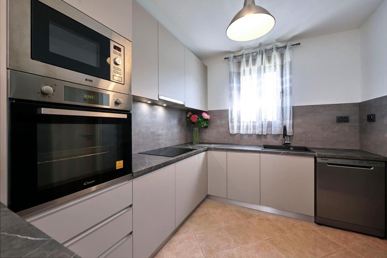 Burići Holiday House Emma מראה חיצוני תמונה